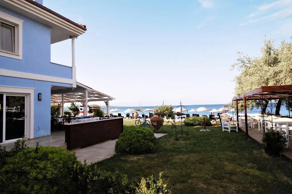 Cundavilla Hotel & Suites Ayvalik 2*,